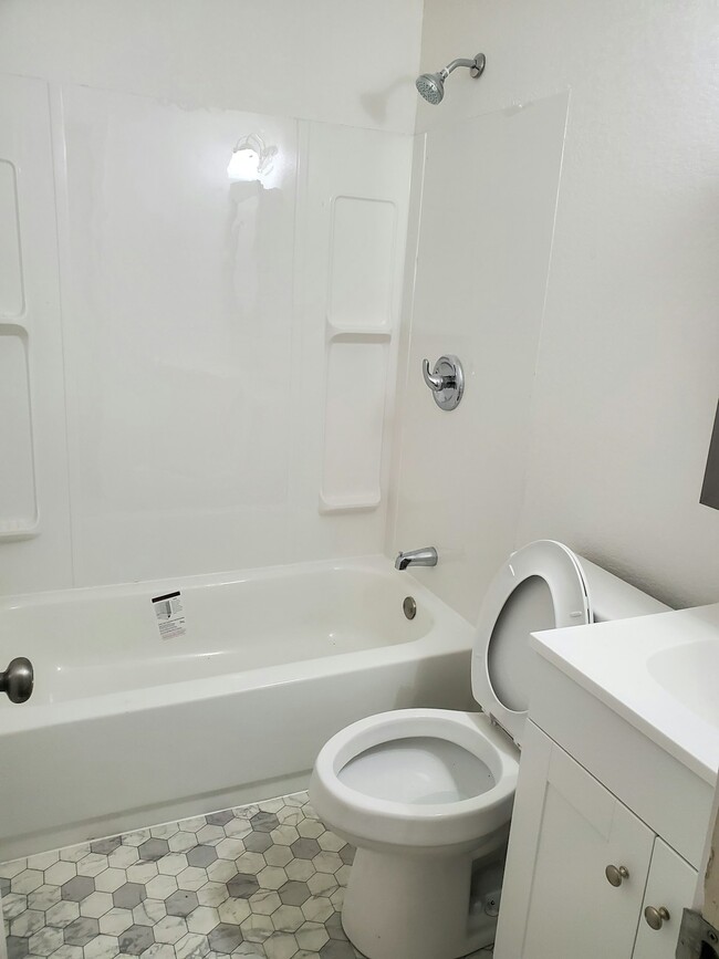 Photo - 1027 E Villa Marie St