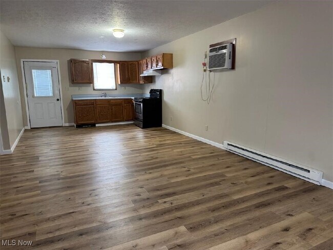 Photo - 118 8th Dr NE