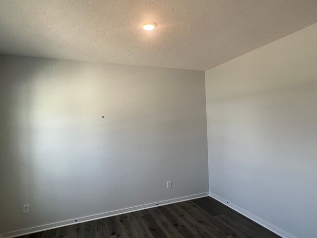 Photo - 985 Allegro Dr