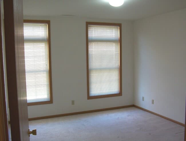 Furman Somerset Apartments