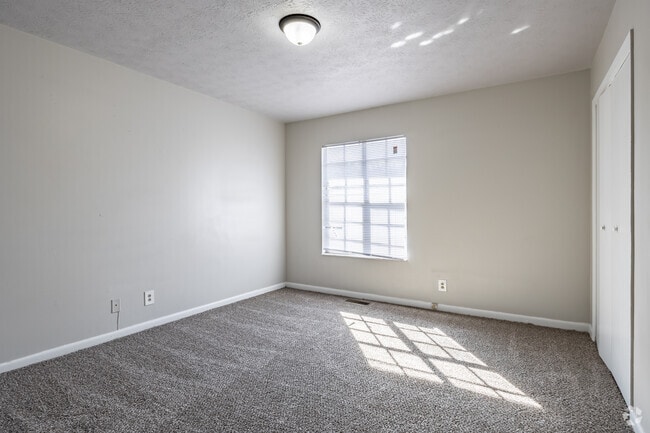 2BR, 1BA - 1120SF
