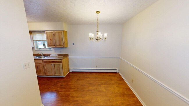 Photo - Updated 2 Bedroom, 2nd Floor, Canfield Ap... Apartment Unit 6322 #4
