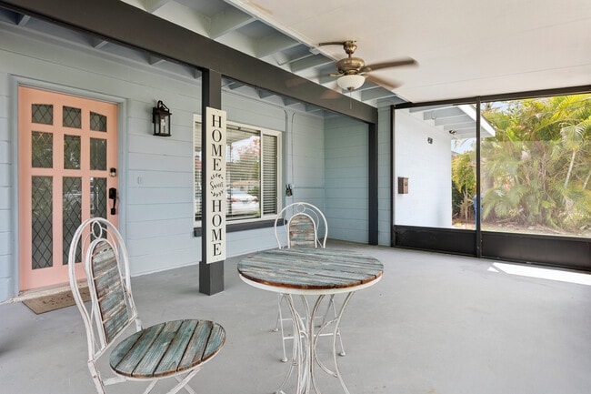 4519 Venetian Blvd NE Unit 1