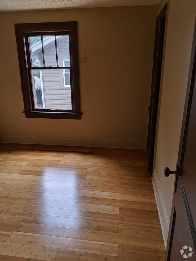 Building Photo - 924 Broad Ave NW Rental