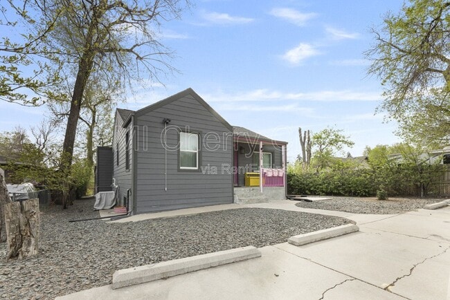 Photo - 156 S Newton St