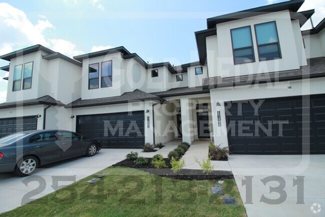 Building Photo - Amazing Avery Ranch Townhome!