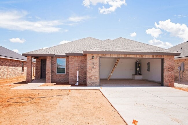 Photo - Modern Comfort in Lee High School District...