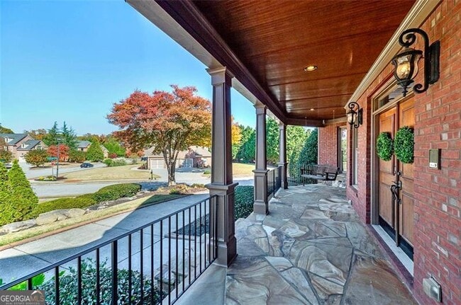 Photo - 692 Heritage Post Ln SW