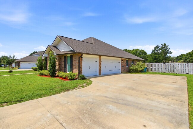 Photo - 2892 Chancery Ln