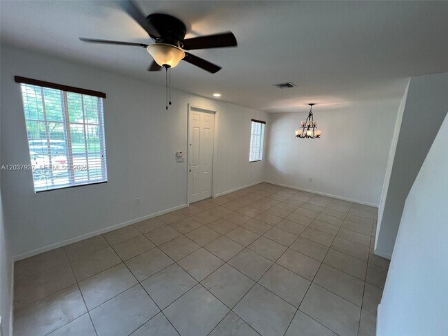 Photo - 27568 SW 143rd Ave