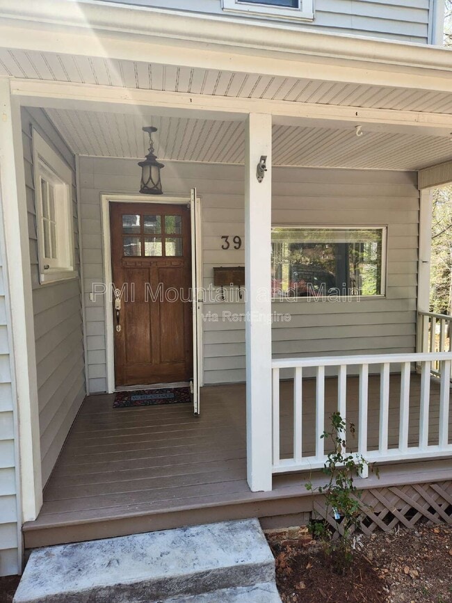 Photo - 39 Westover Dr