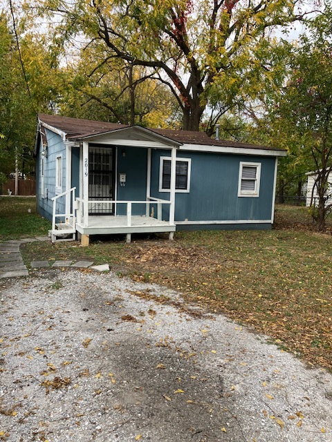 Photo - 2019 N Weller Ave House