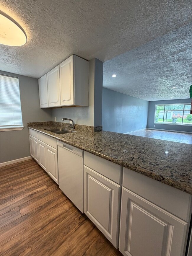 Photo - Spacious, 2 story townhouse