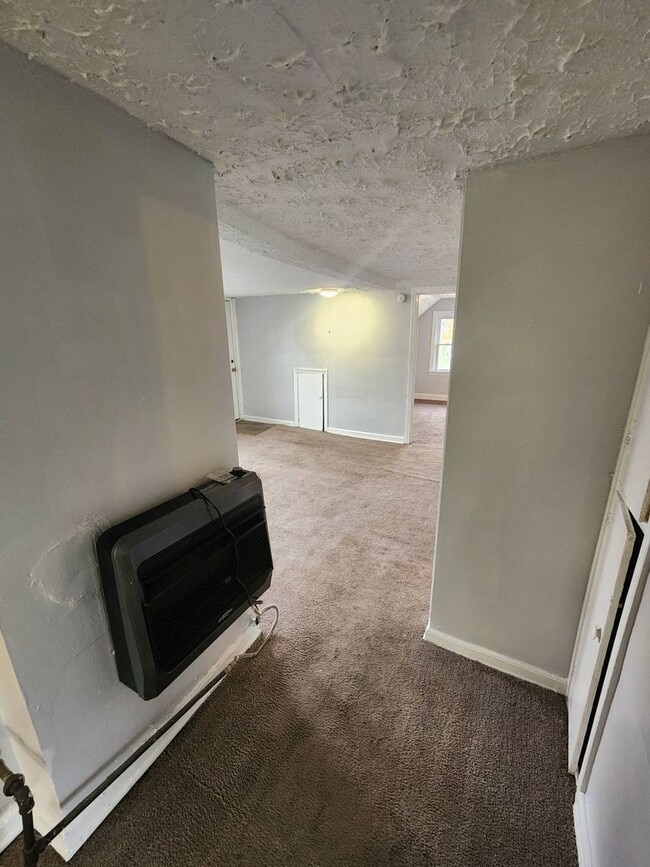 Photo - 3658 E 143rd St Unidad 3