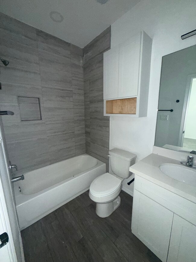 Photo - 2909 Basil Dr Unit 3