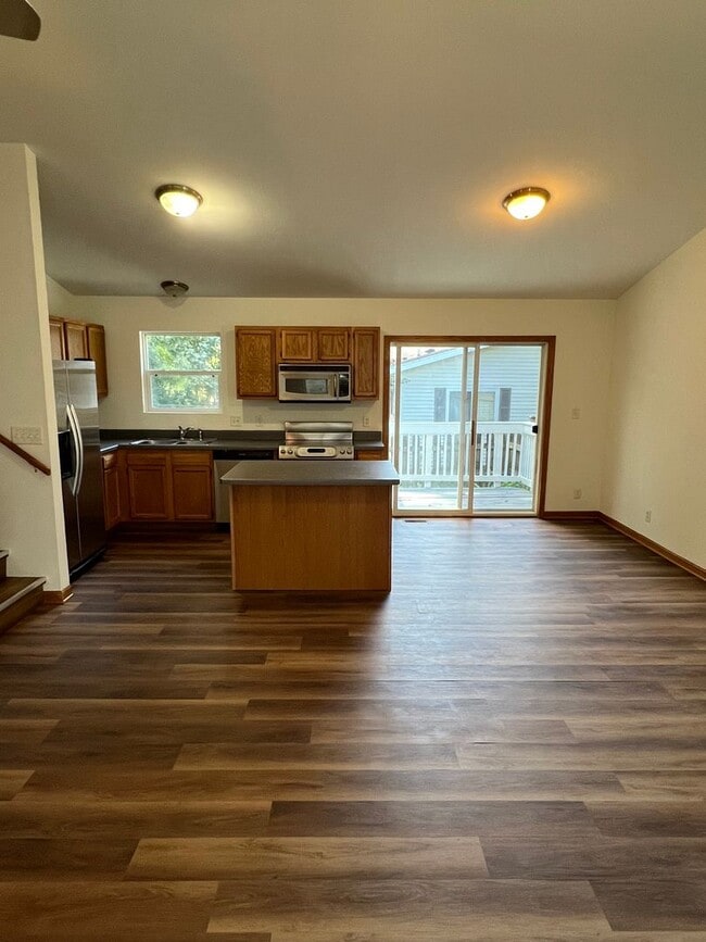 Photo - Charming Tri-level In Bristol - Lake George
