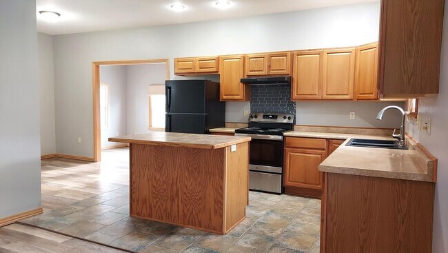 Photo - PRE-LEASE!! Beautiful 2 Bedroom/ 1 Bathroom House