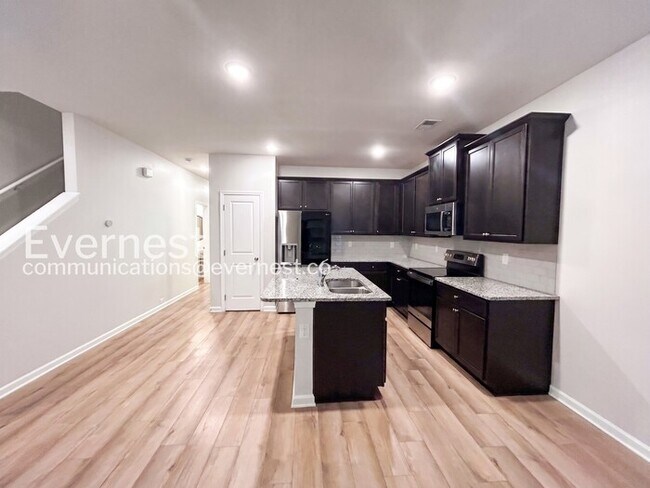 Photo - 3574 Saratoga Cir