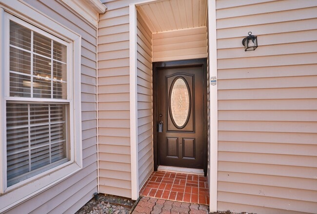 Photo - 7665 Ameswood Rd