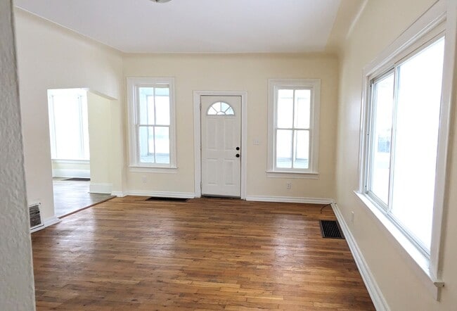 Photo - 1241 7th St Unit 2-FRONT