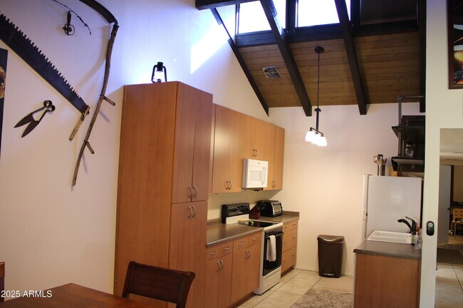 Photo - 4722 N 10th Pl