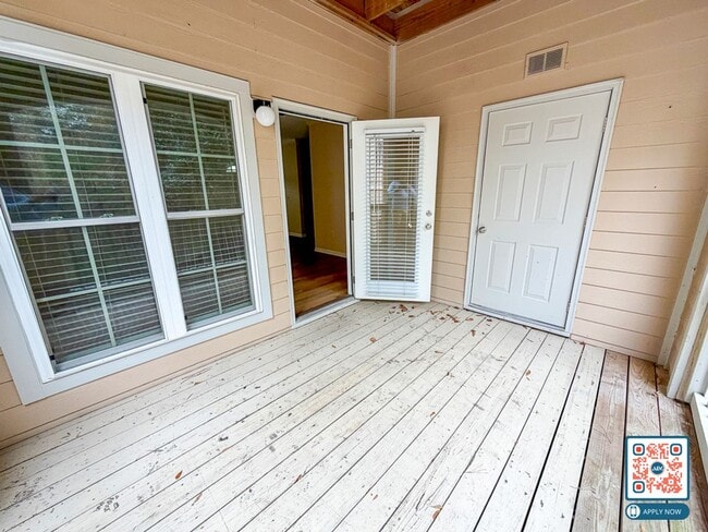 Photo - Beautiful 2 bedroom/2 bathroom Resort-Style Living Minutes from Beaches & Golf