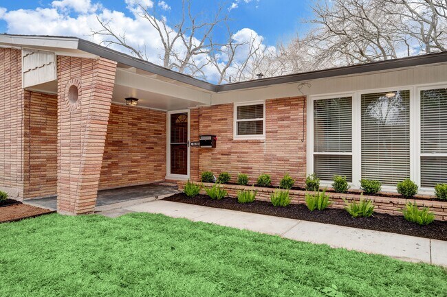 Photo - 8610 Bevlyn Dr