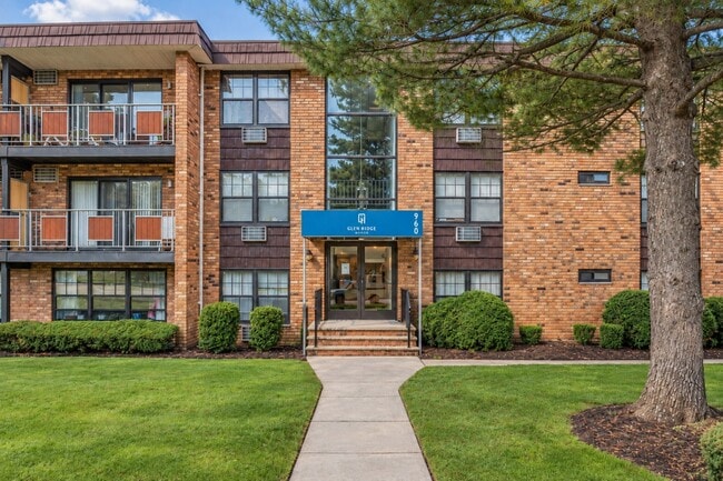 Glen Ridge Manor