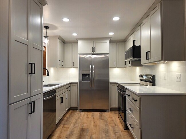 Photo - 8532 NE Russell St