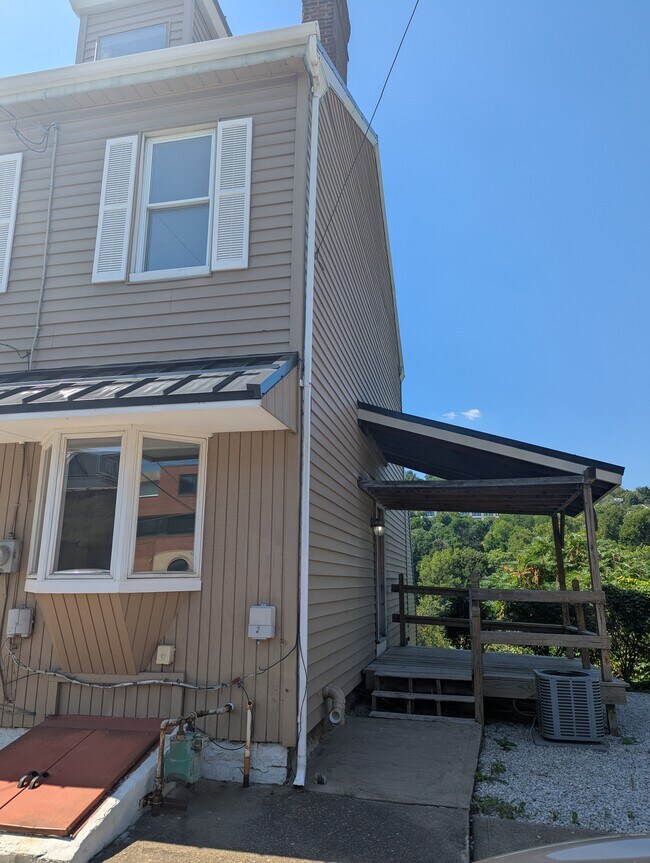 Photo - 4488 Minerva St