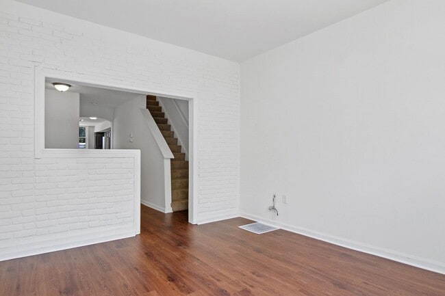 Photo - Coming Soon! Spacious 3 Bedroom, 1.5 Bath ...