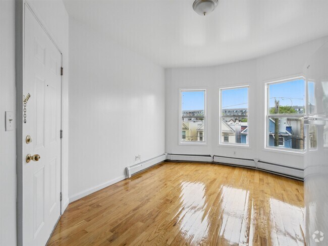 Building Photo - 308 Ege Ave Unit 3L Rental