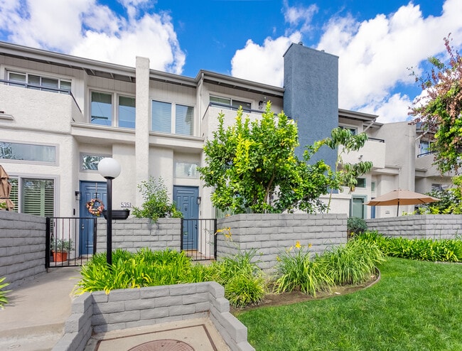 Building Photo - 5353 Corteen Plz