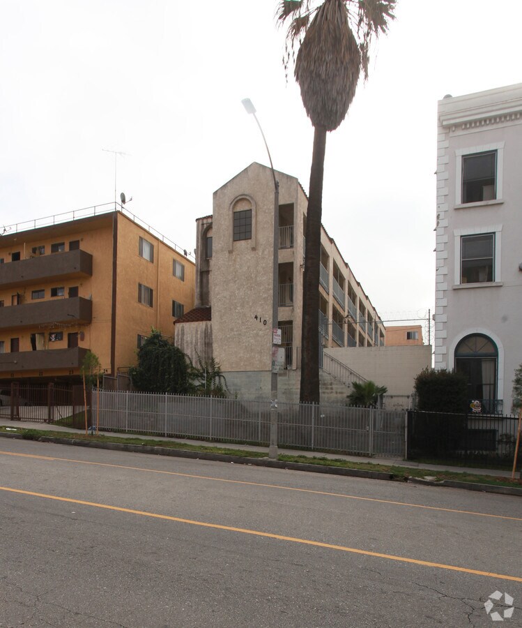 Photo - 410 S Westlake Ave Apartments