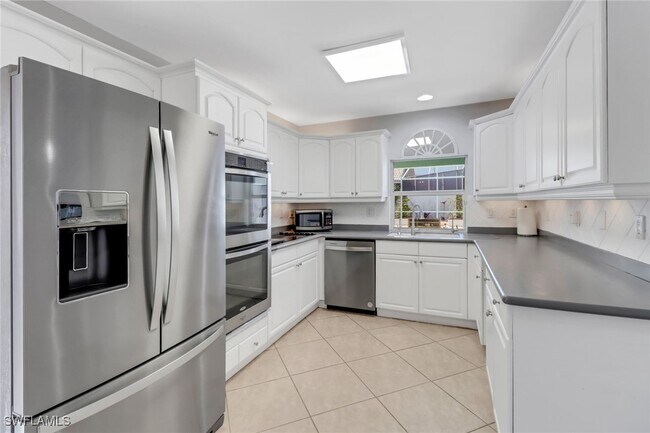 Photo - 1145 Jardin Dr