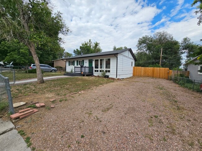 Building Photo - 1018 Florence Ave Rental