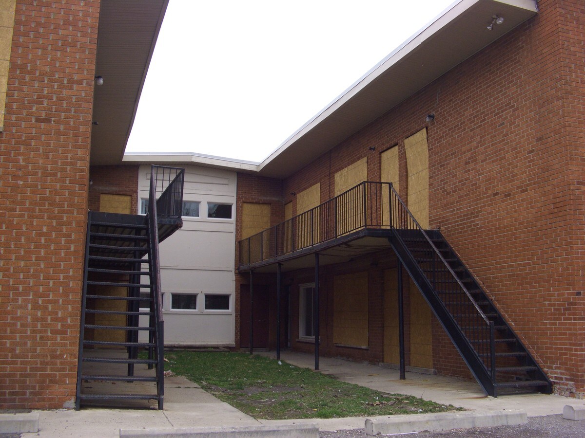 Photo - 10071 Joy Rd