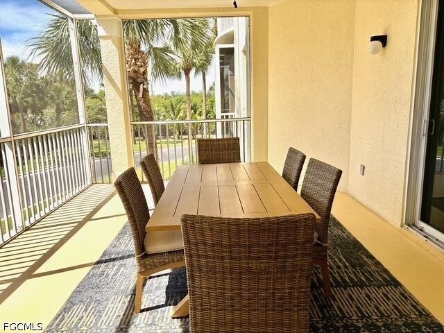 Building Photo - 20021 Sanibel View Cir Unit 105