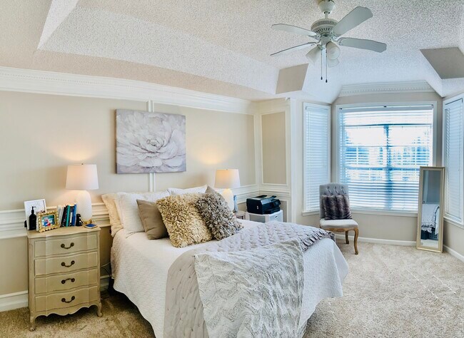 Photo - 609 McGill Park Ave NE Unit 609