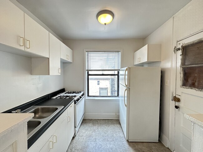 Photo - 2338 N Spaulding Ave Unit A2