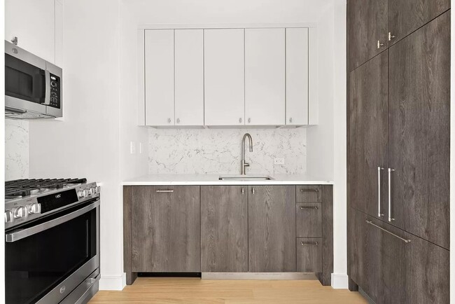 55 W 25th St Unit 1809