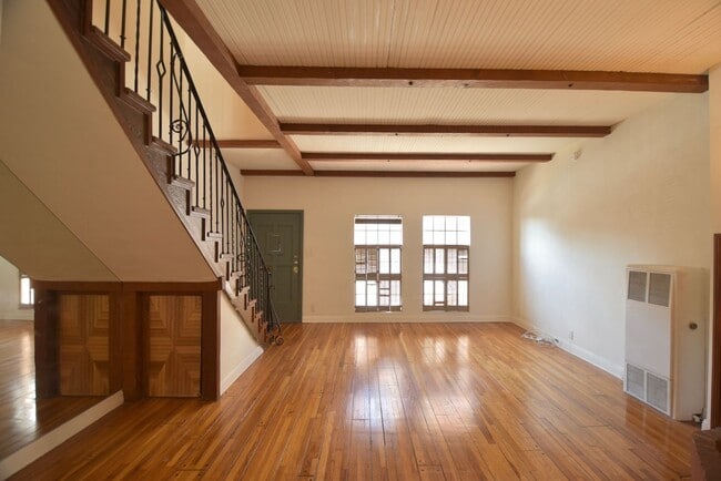 Photo - 2062 Argyle Ave Unit 2066