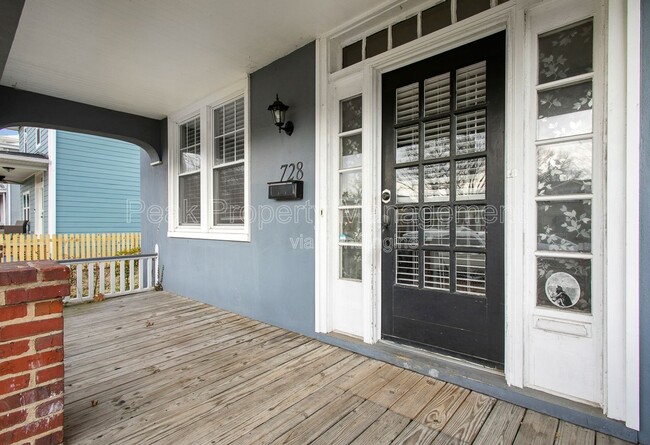 Photo - 728 Arnold Ave