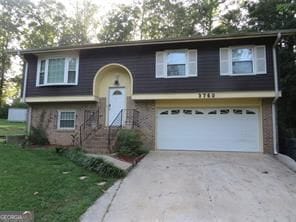 Building Photo - 3760 Cedar Hurst Way