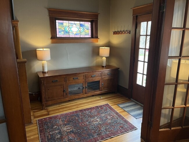 Photo - 1113 Vermont St