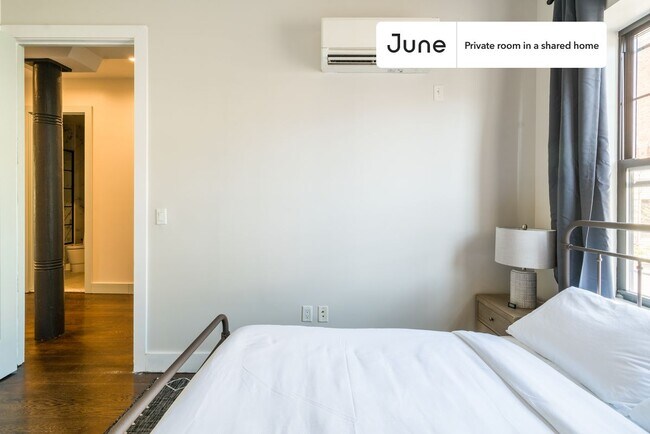 Room in Shared 4 bed/2 bath home in Bedford-Stuyvesant