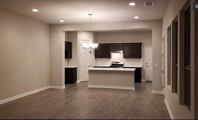 Photo - 1511 Arcilla St