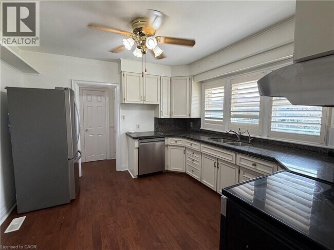 Photo - 603 Rymal Rd W