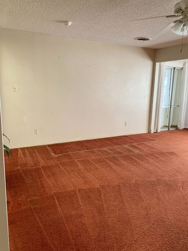 Photo - 1640 Courtland Cir