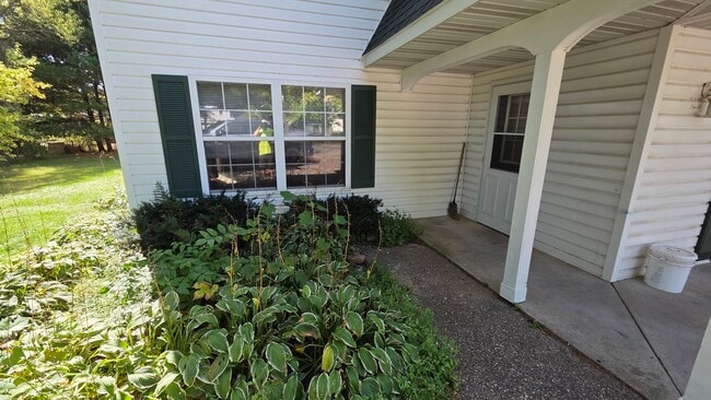 Photo - 433 Clinton Ct Apartments Unit 1